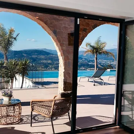 Villa Vista D'ouro- A Luxury In The Mountains